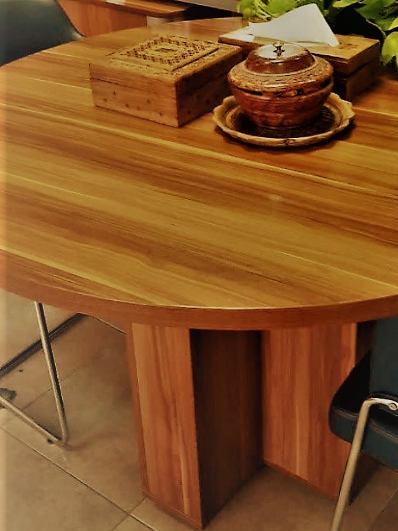 میزسر کنفرانسی